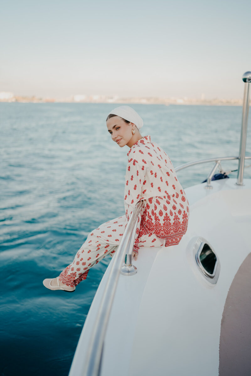 ⁦بلوزة مطبوعة من الكتان مع ياقة وأساور وجيب⁩ - الصورة ⁦3⁩