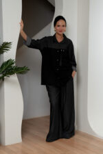 Blouse with a ring on the chest - Image 2