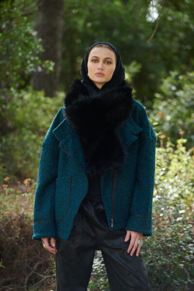 Booklet jacket with zipper