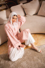 coat, inside-out sleeve - Image 3