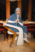 Cap hoodie with 2 pockets - Image 3