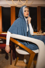 Cap hoodie with 2 pockets - Image 4