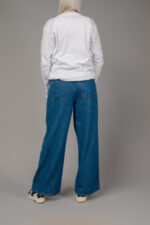 Jeans with 2 front pockets - Image 4