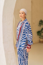 Printed Blouse with Bordered Collar - Image 2