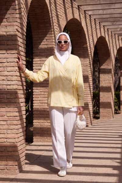 Printed linen blouse with tie