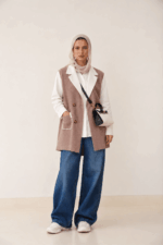 Sleeveless Blazer Vest with White Lapels